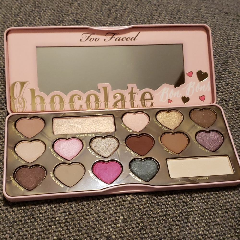 Too faced Chocolate Bon Bons Eyeshadow Palette